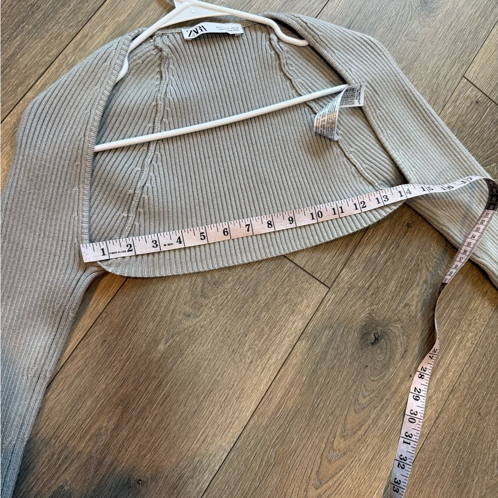 Zara Light Gray Ribbed Cropped Cardigan - Picture 7 of 10